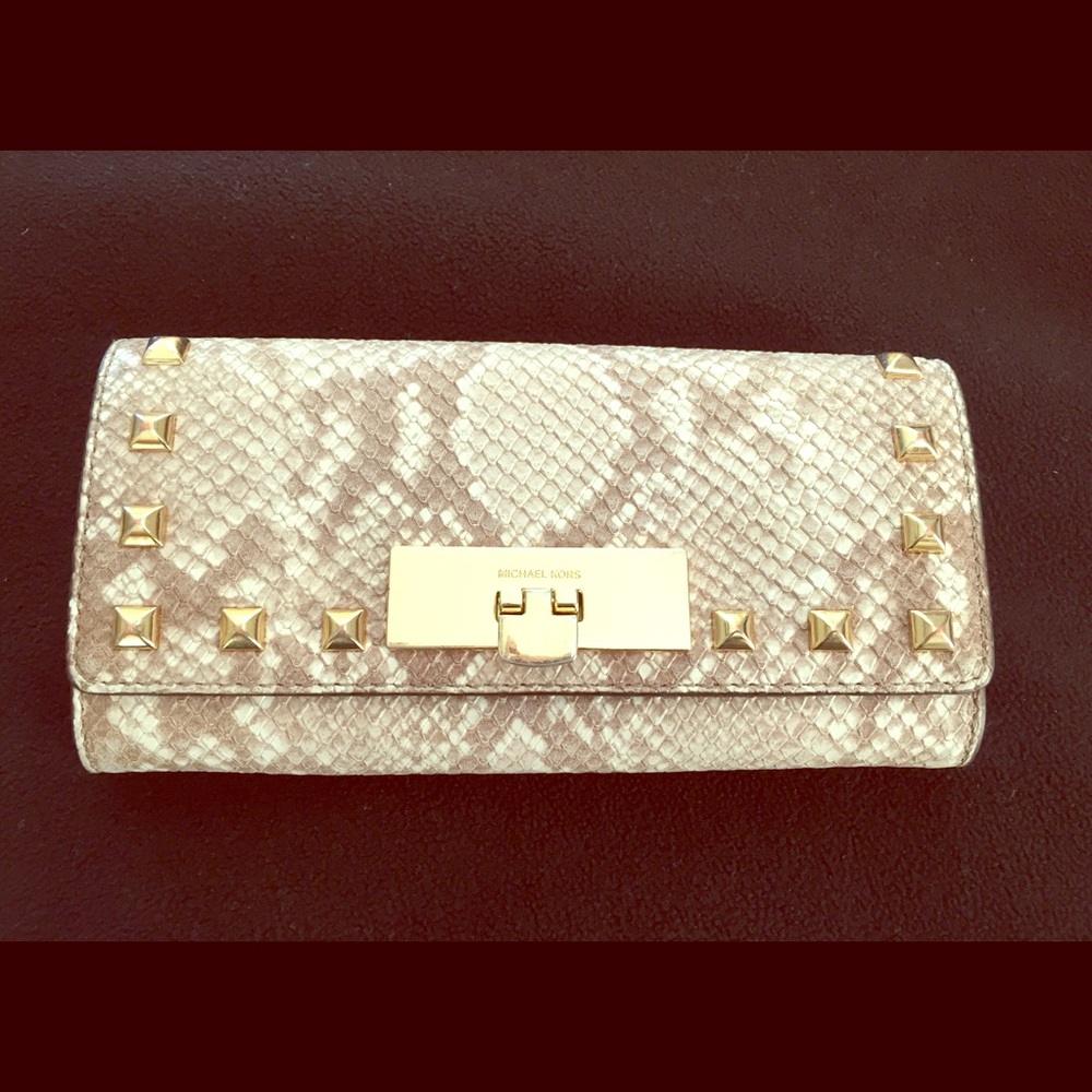 Michael Kors wallet
